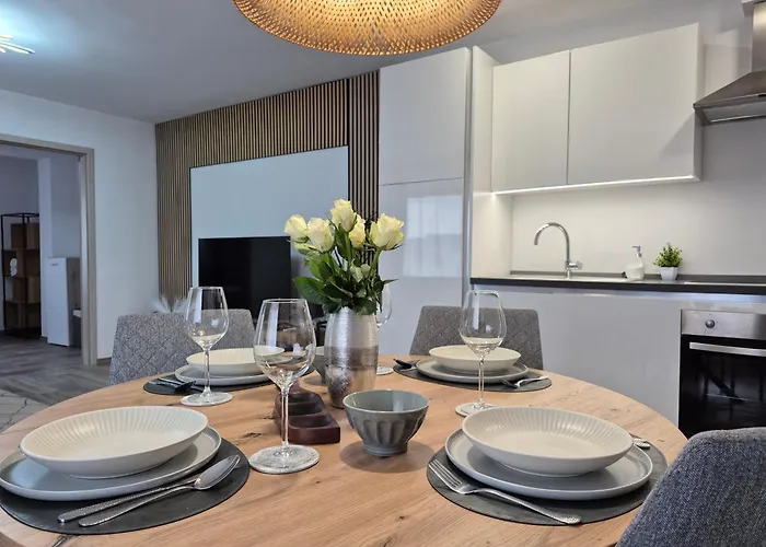 Fourteen * Spodnje Hoce